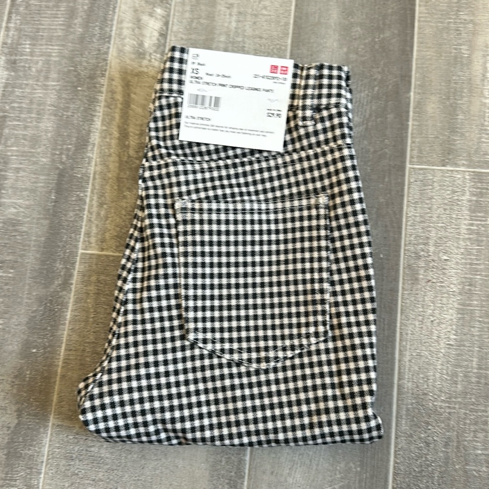 Uniqlo stretch cropped leggings